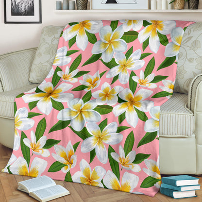 White Plumeria Pattern Print Design PM011 Fleece Blanket