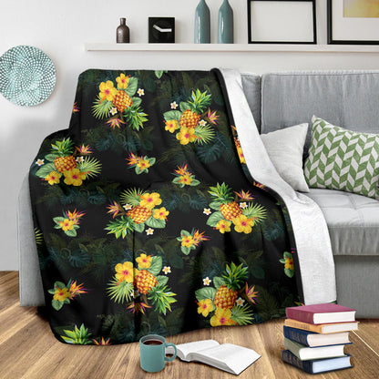Pineapple Tropical Flower Print Pattern Fleece Blanket