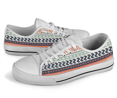 Tribal Aztec vintage pattern White Bottom Low Top Shoes