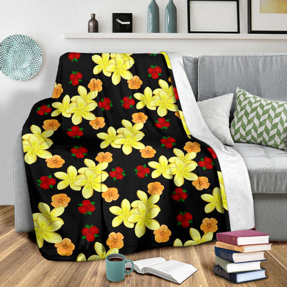 Yellow Plumeria Pattern Print Design PM04 Fleece Blanket