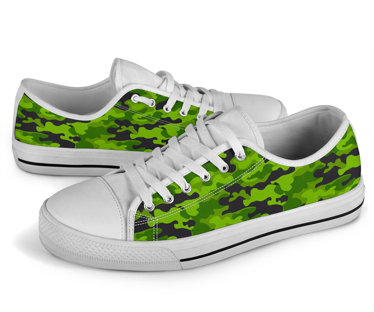 Green Kelly Camo Print White Bottom Low Top Shoes