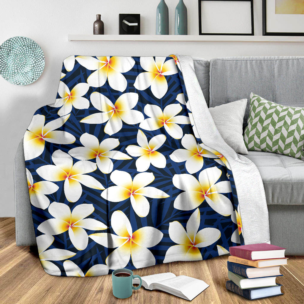 Plumeria Pattern Print Design PM026 Fleece Blanket
