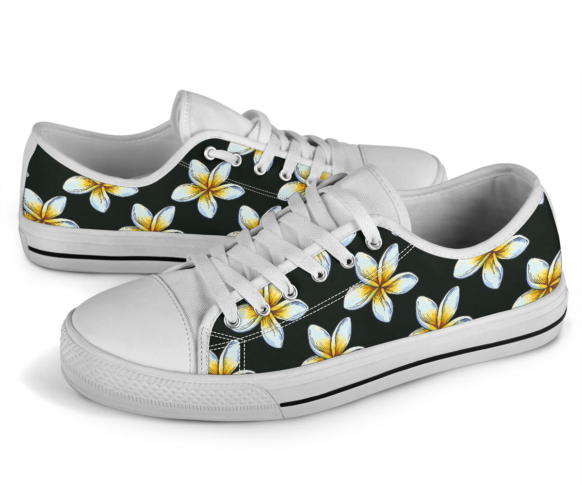 White Plumeria Pattern Print Design PM022 White Bottom Low Top Shoes
