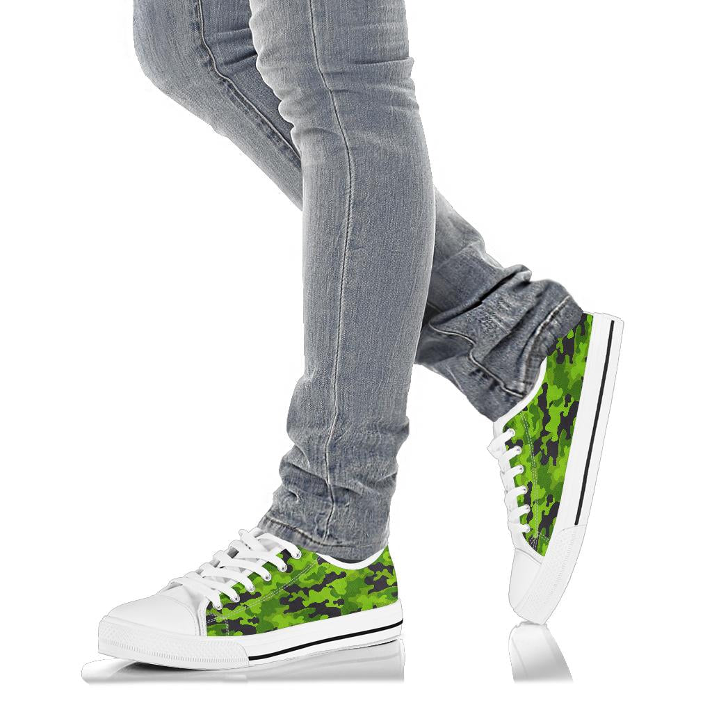 Green Kelly Camo Print White Bottom Low Top Shoes