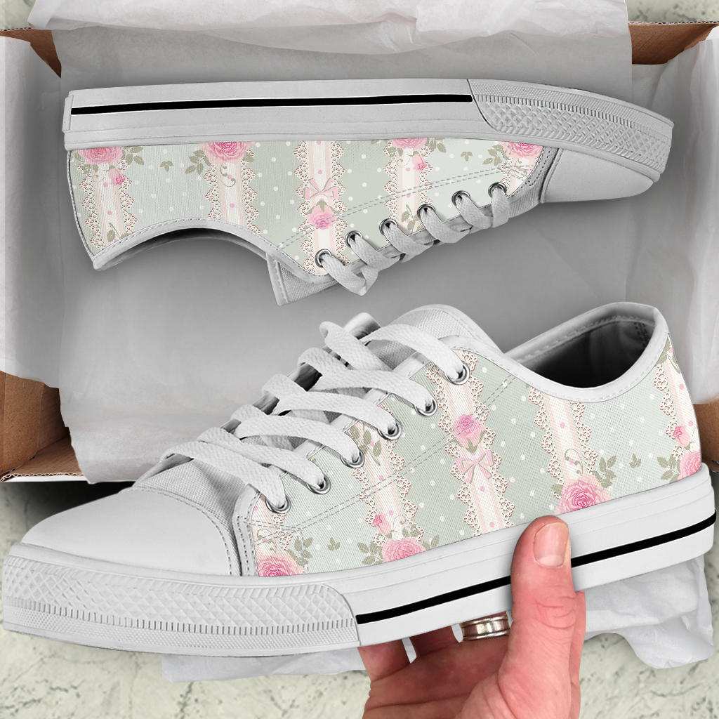 Rose Pattern Print Design RO016 White Bottom Low Top Shoes