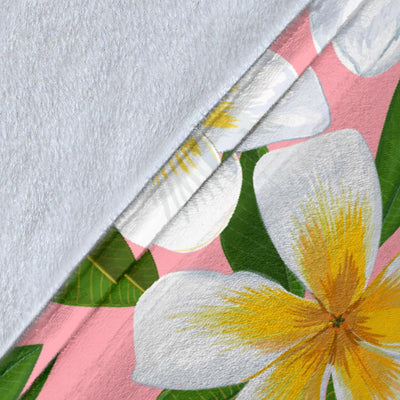 White Plumeria Pattern Print Design PM011 Fleece Blanket