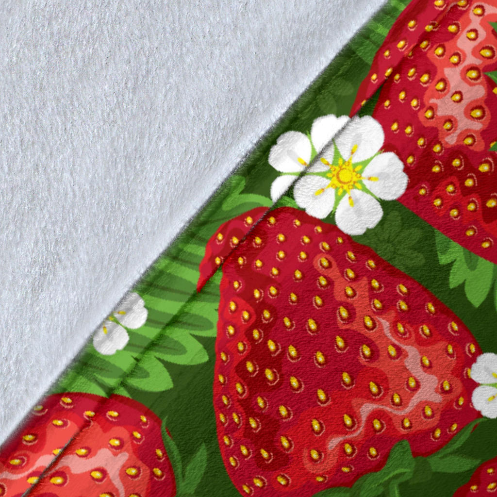 Strawberry Pattern Print Design SB05 Fleece Blanket