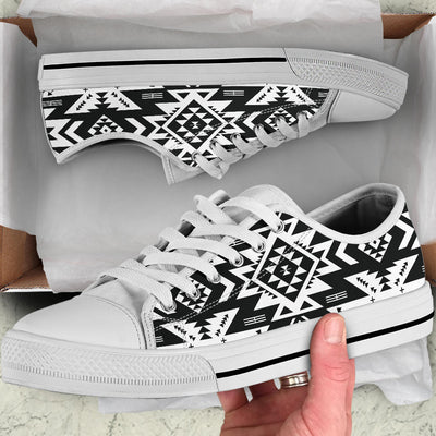 Tribal indians native aztec White Bottom Low Top Shoes