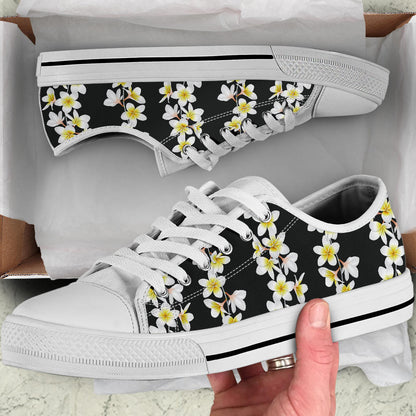 White Plumeria Pattern Print Design PM08 White Bottom Low Top Shoes
