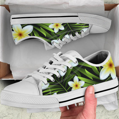 White Plumeria Pattern Print Design PM06 White Bottom Low Top Shoes