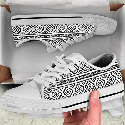 Sea Turtle Tribal Aztec White Bottom Low Top Shoes