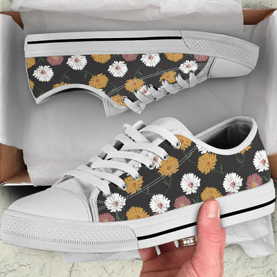 Daisy Pattern Print Design DS04 White Bottom Low Top Shoes