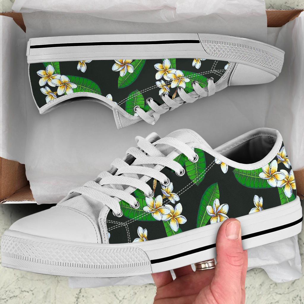 White Plumeria Pattern Print Design PM023 White Bottom Low Top Shoes