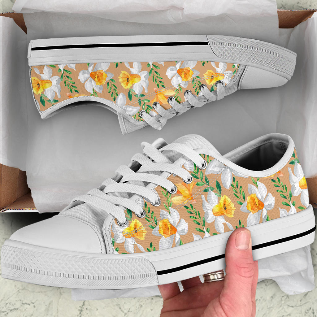 Daffodils Pattern Print Design DF04 White Bottom Low Top Shoes