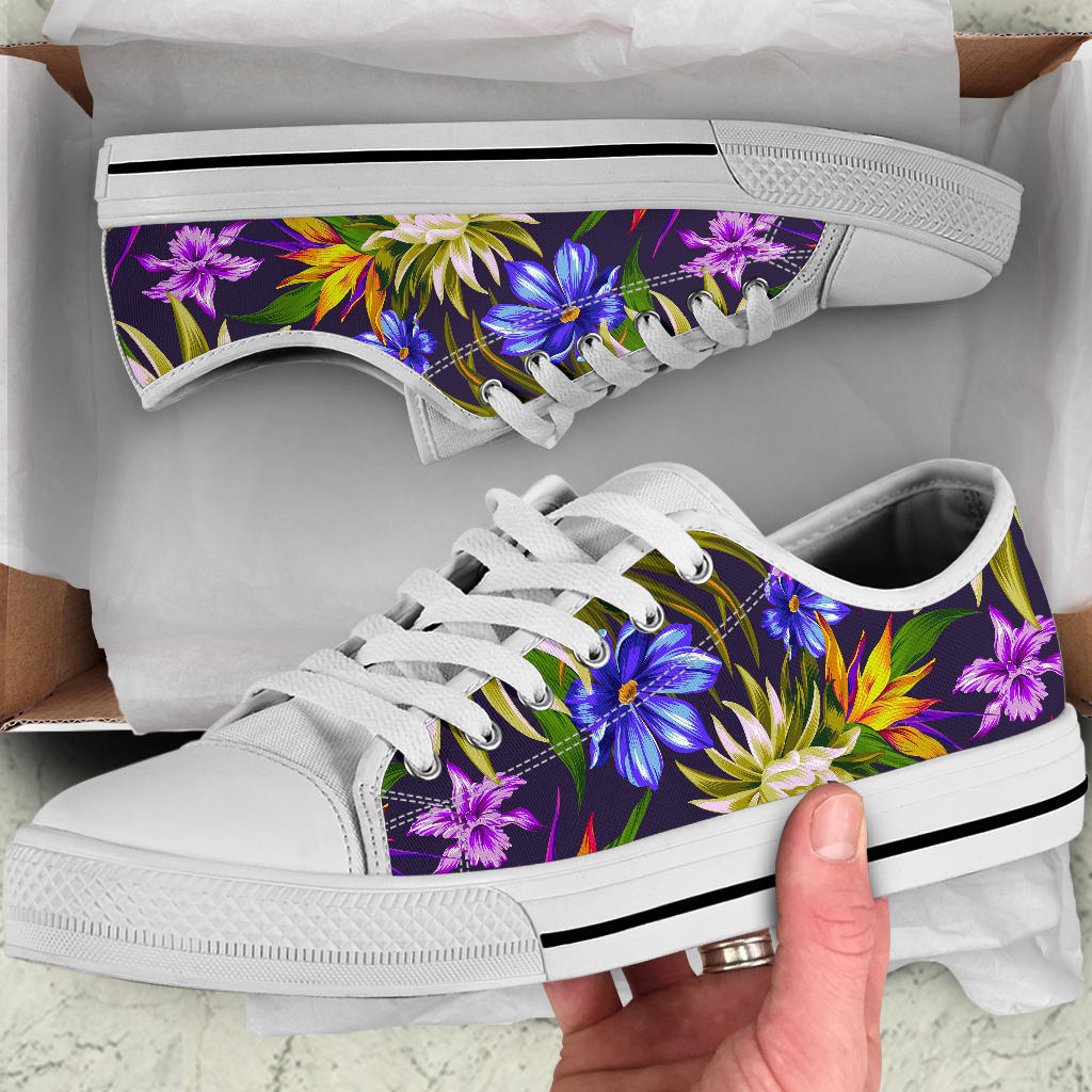 Water Lily Pattern Print Design WL08 White Bottom Low Top Shoes