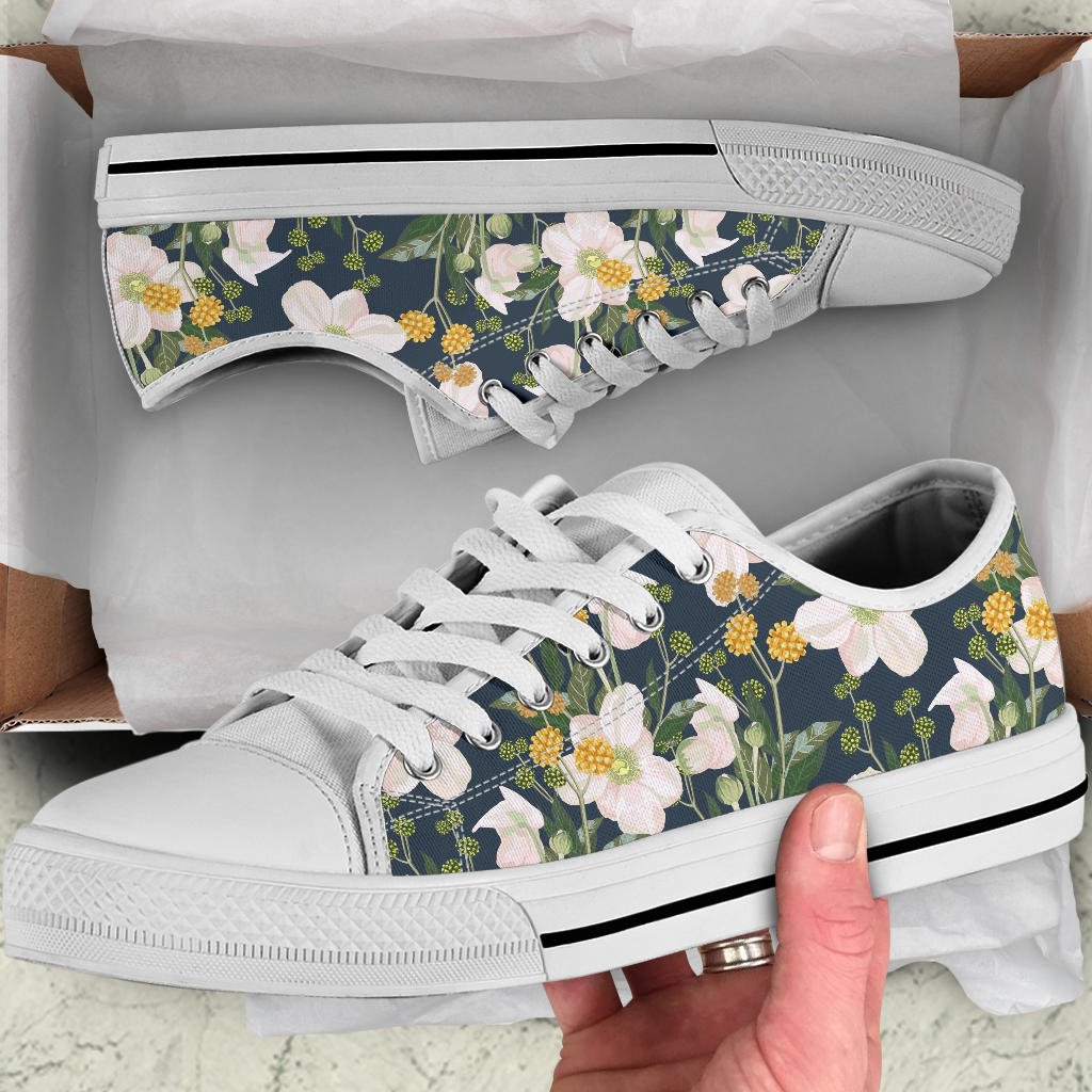 Anemone Pattern Print Design AM04 White Bottom Low Top Shoes