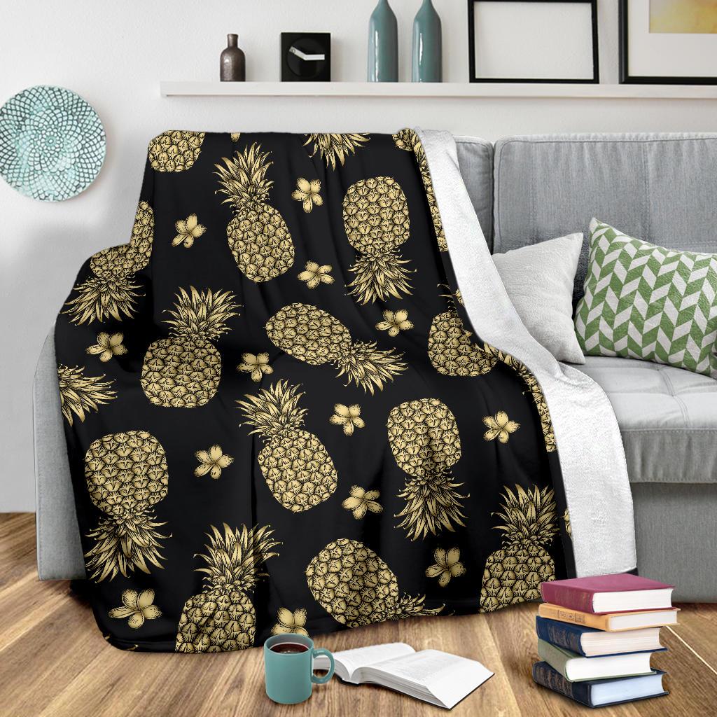 Gold Pineapple Hibiscus Fleece Blanket
