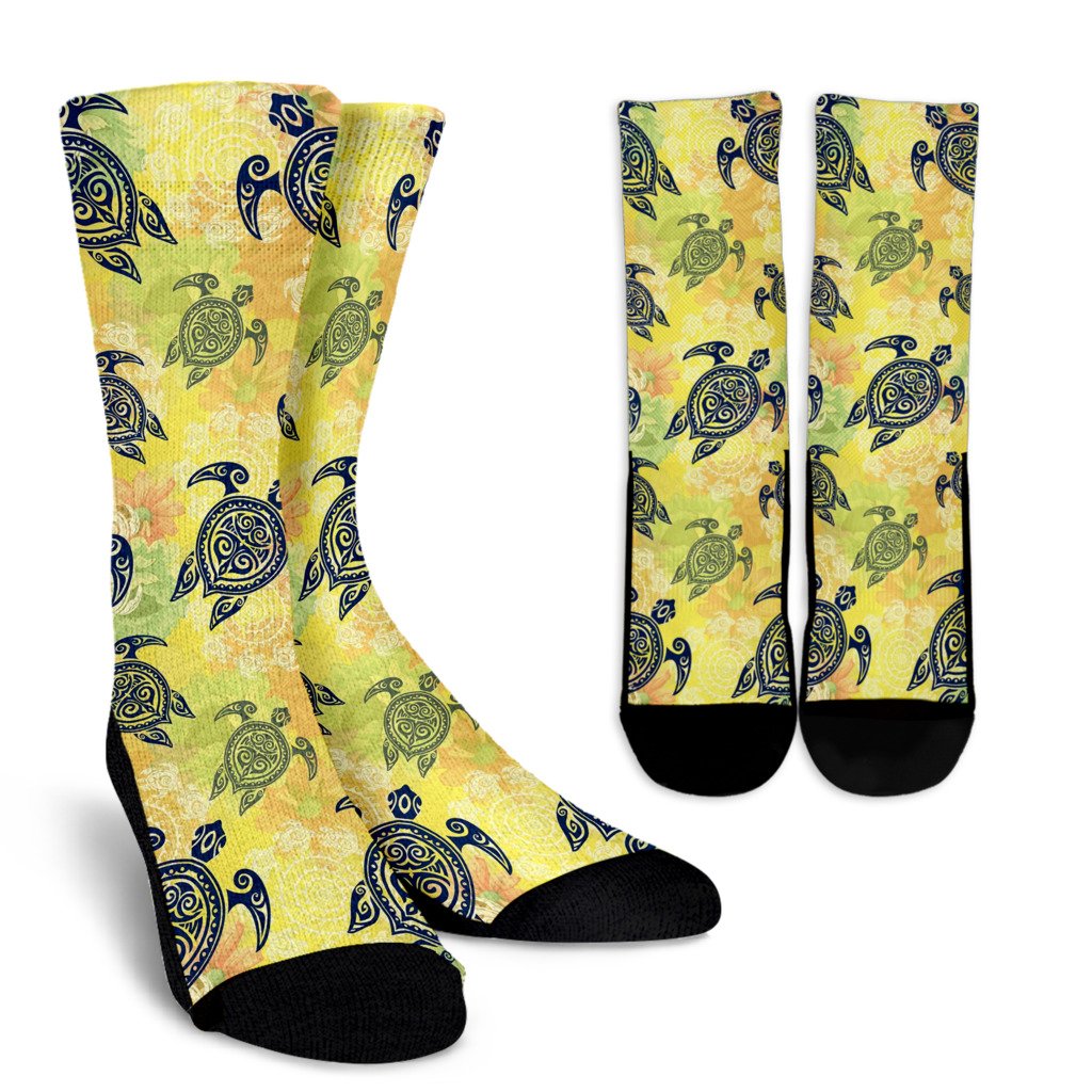 Hawaiian Turtle Tribal Design Print Crew Socks-JORJUNE.COM