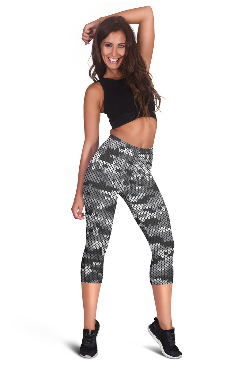 Knit Black White Camo Print Women Capris