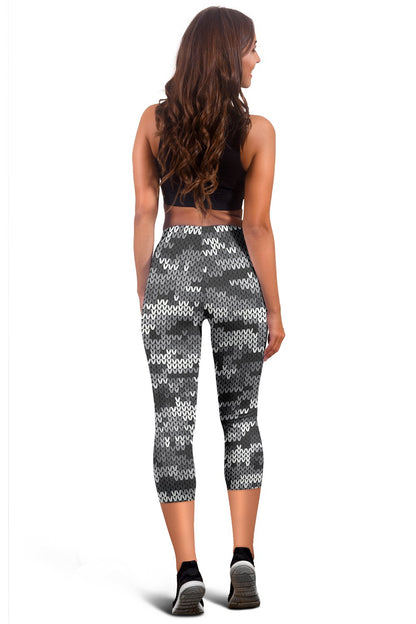 Knit Black White Camo Print Women Capris
