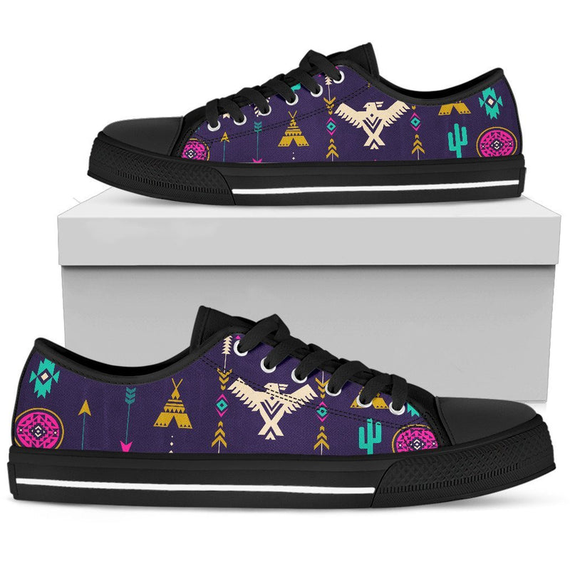 Native American Eagle Indian Pattern Women Low Top Canvas Shoes