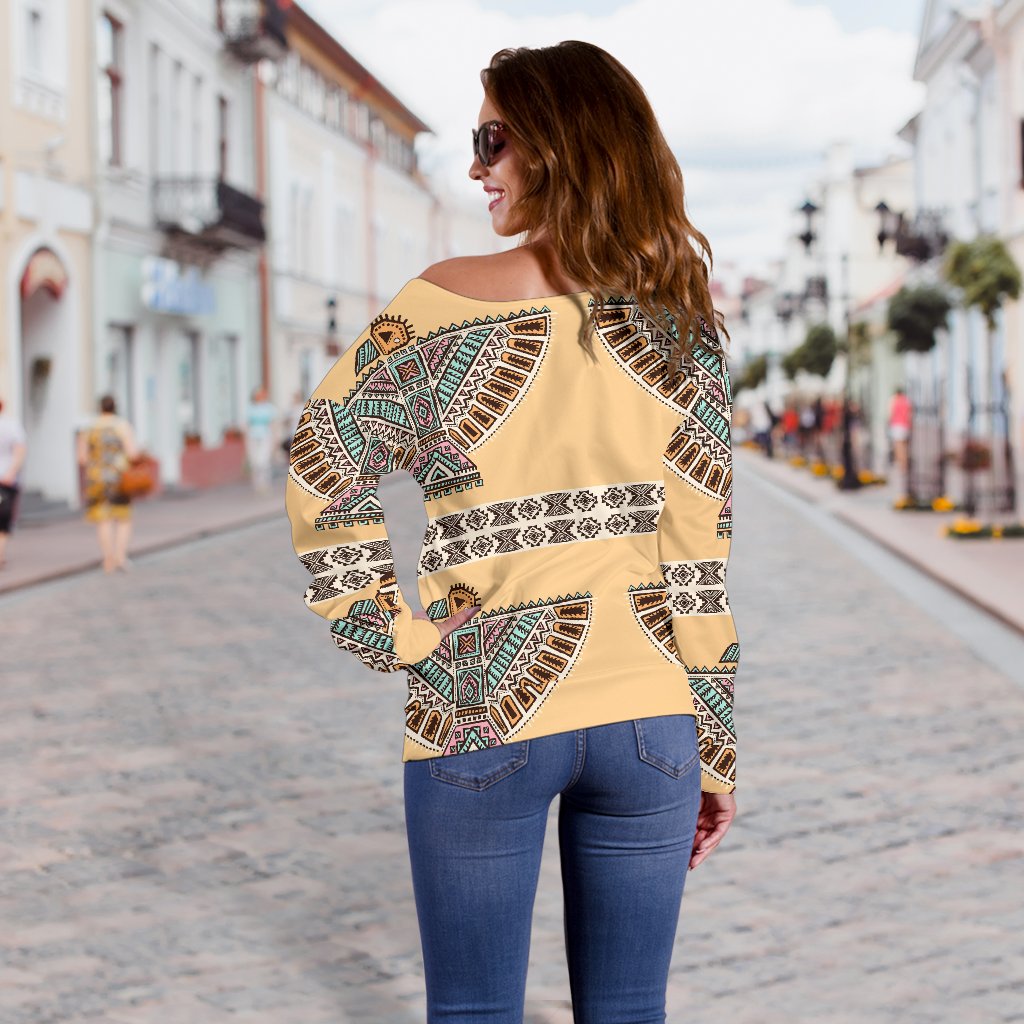 Native American Eagle Pattern Off Shoulder Sweatshirt