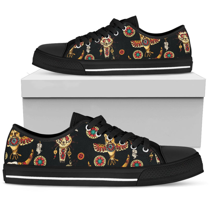 Native American Symbol Pattern Men Low Top Shoes