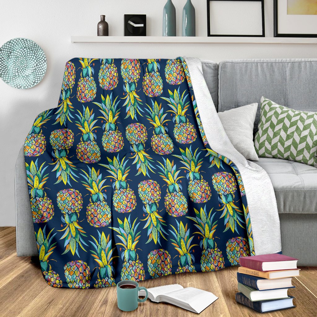 Pineapple Color Art Fleece Blanket