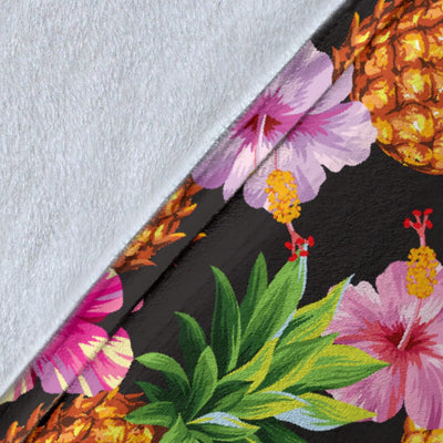 Pineapple Hibiscus Fleece Blanket