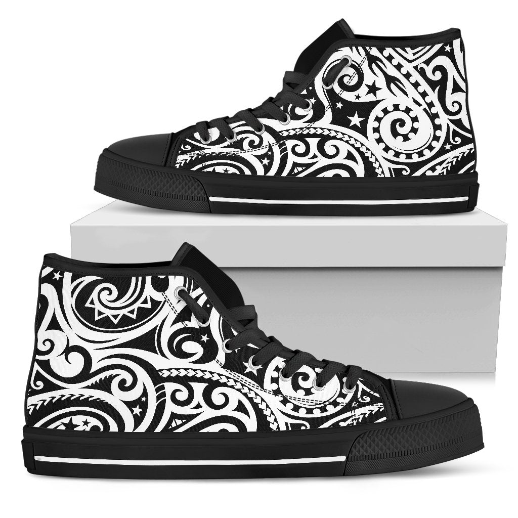 Polynesian Traditional Tribal Men High Top Shoes