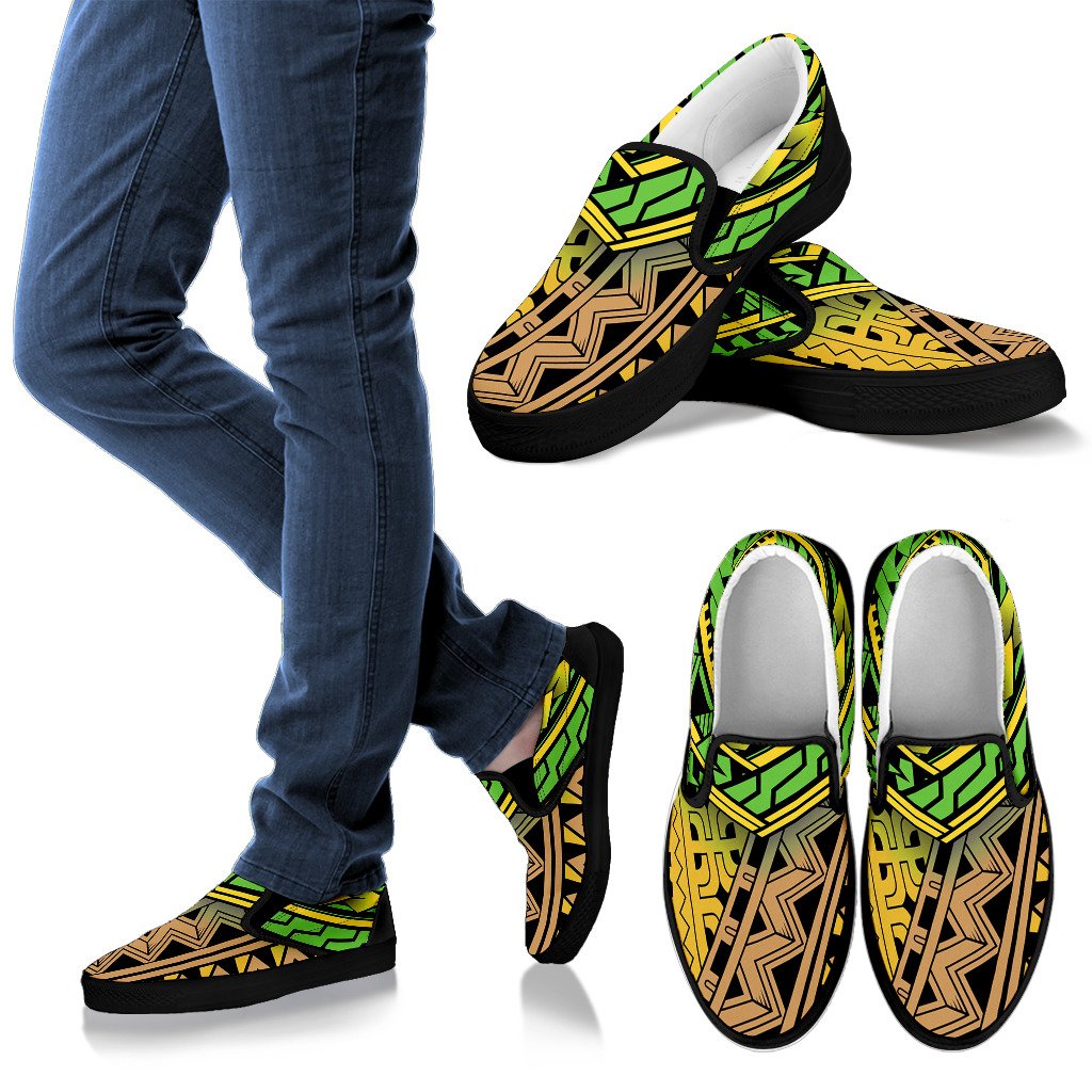 Polynesian Tribal Color Men Slip On Shoes