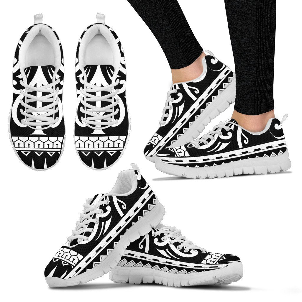 Polynesian Hawaiian Tribal Design Women Sneakers