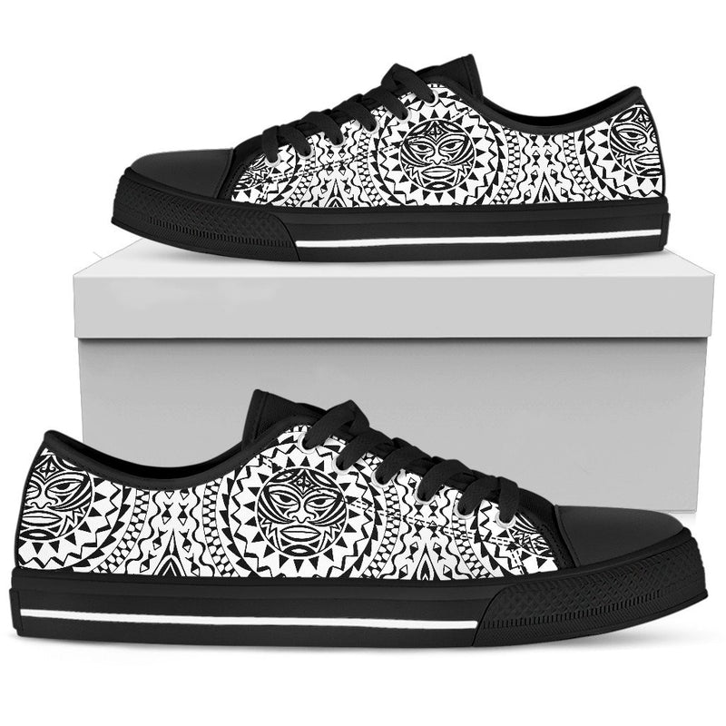 Polynesian Tribal Mask Men Low Top Shoes