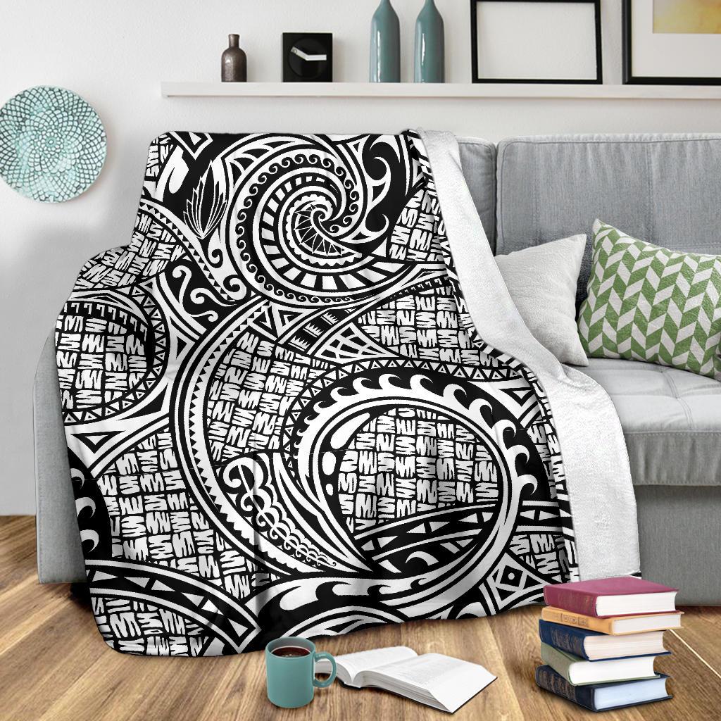Polynesian Tribal Pattern Fleece Blanket