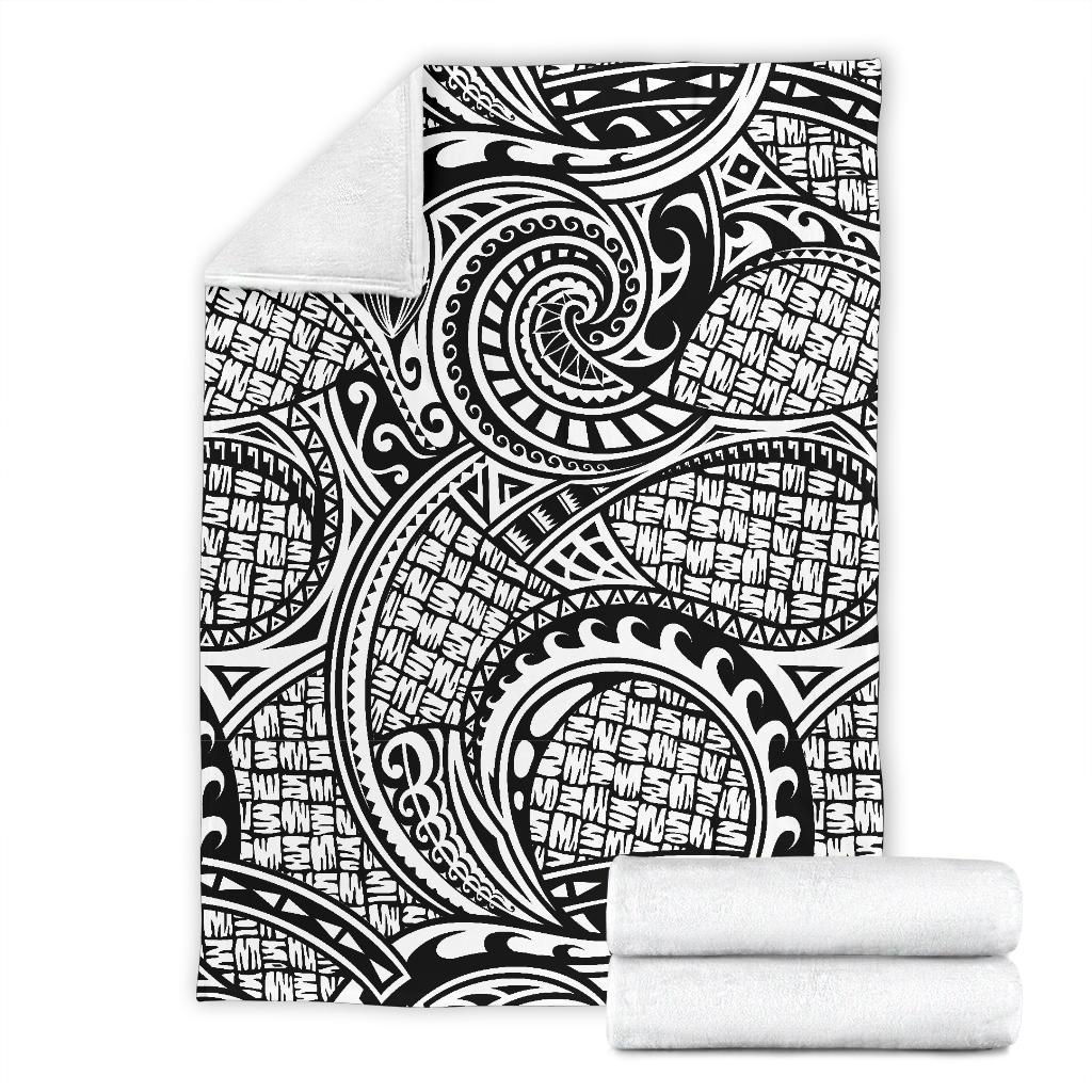 Polynesian Tribal Pattern Fleece Blanket