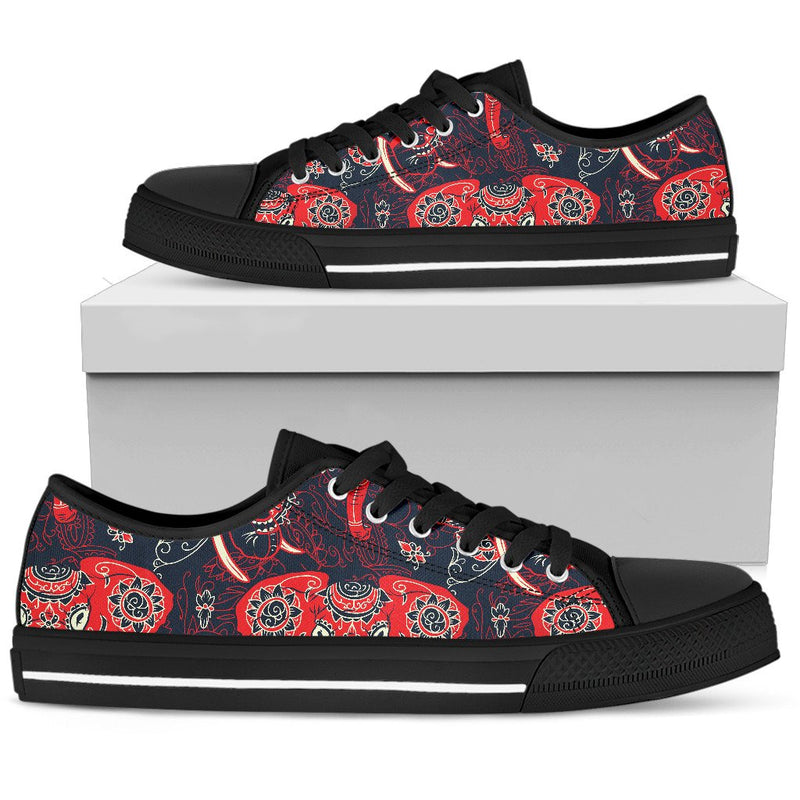 Red Indian Elephant Pattern Women Low Top Shoes