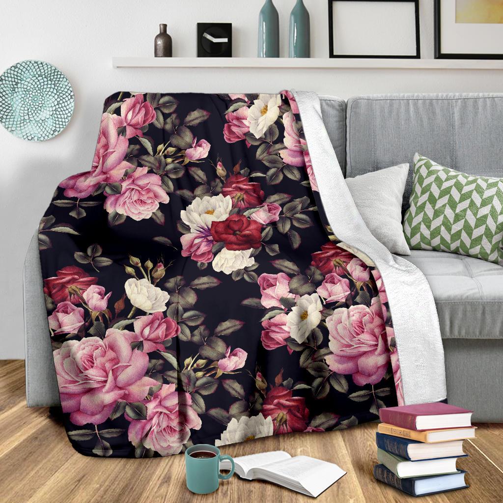 Rose Pattern Fleece Blanket