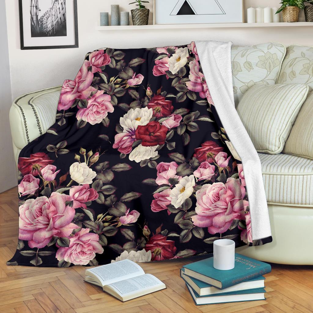 Rose Pattern Fleece Blanket
