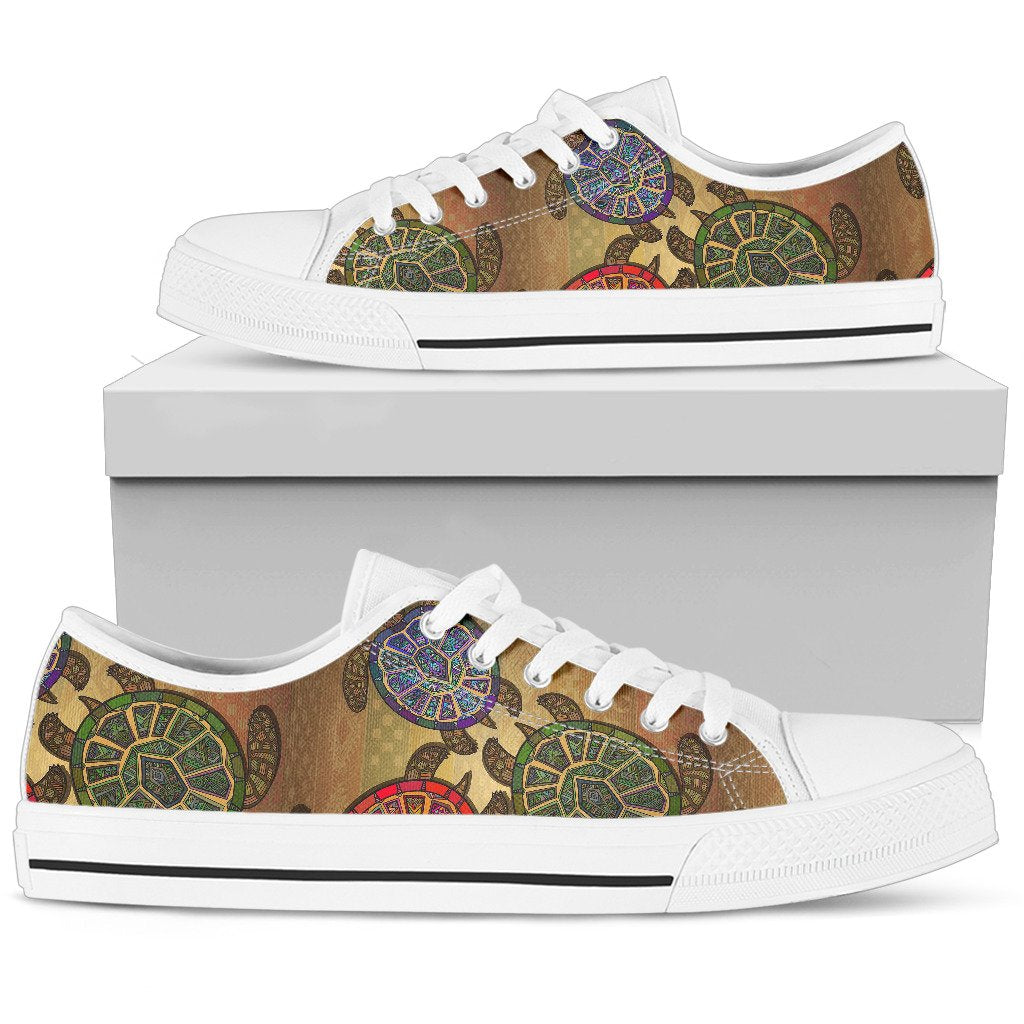 Sea Turtle Tribal Colorful Men Low Top Shoes