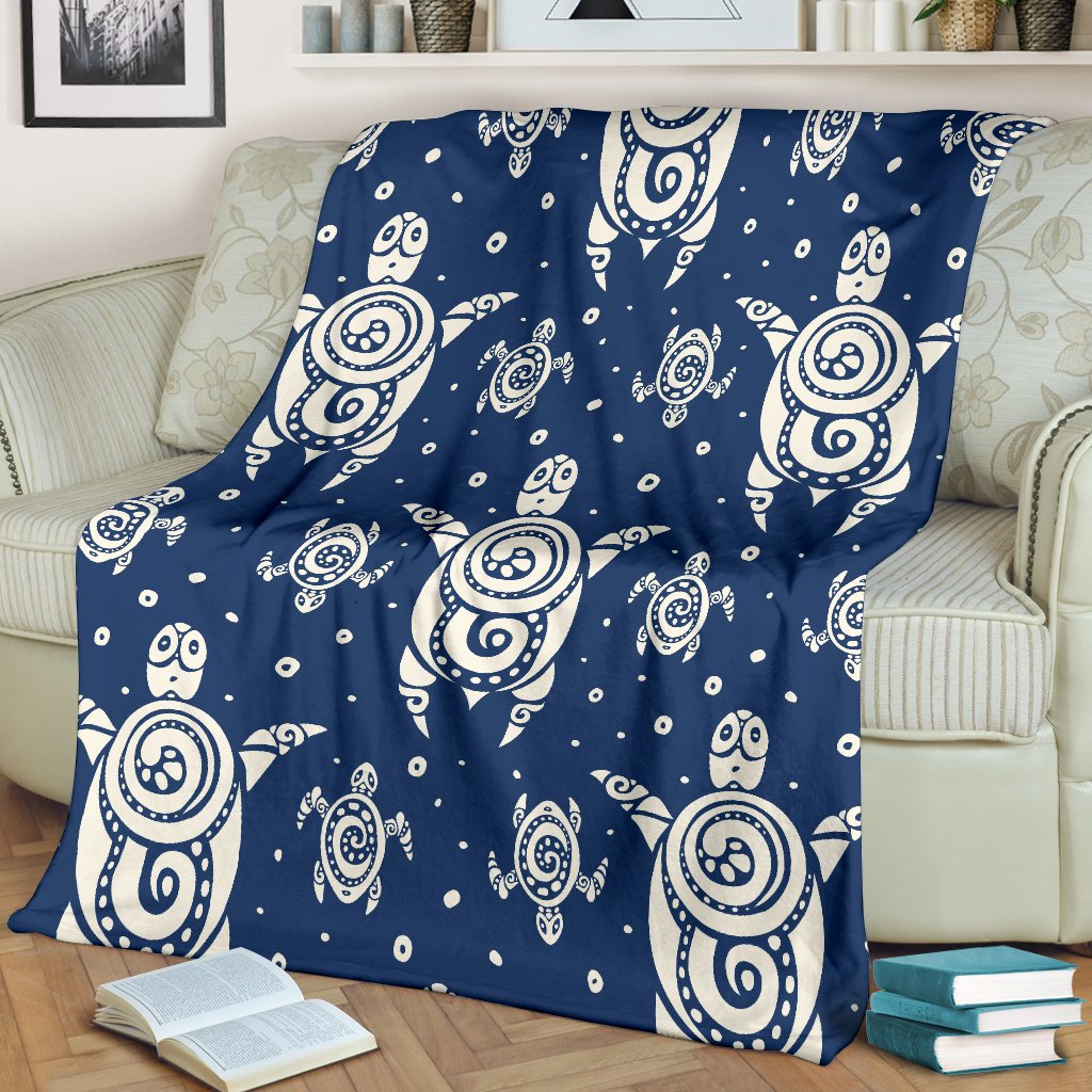 Sea Turtle Tribal Fleece Blanket