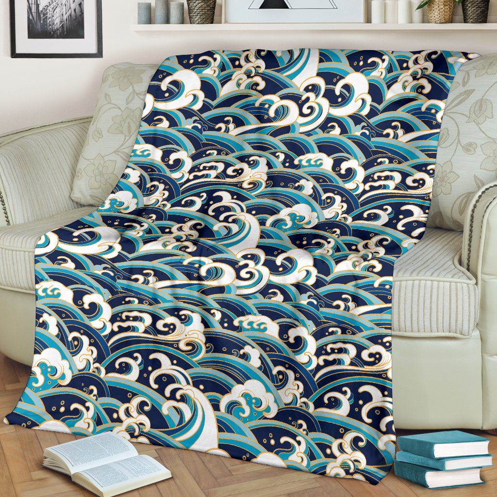 Surf Wave Pattern Fleece Blanket