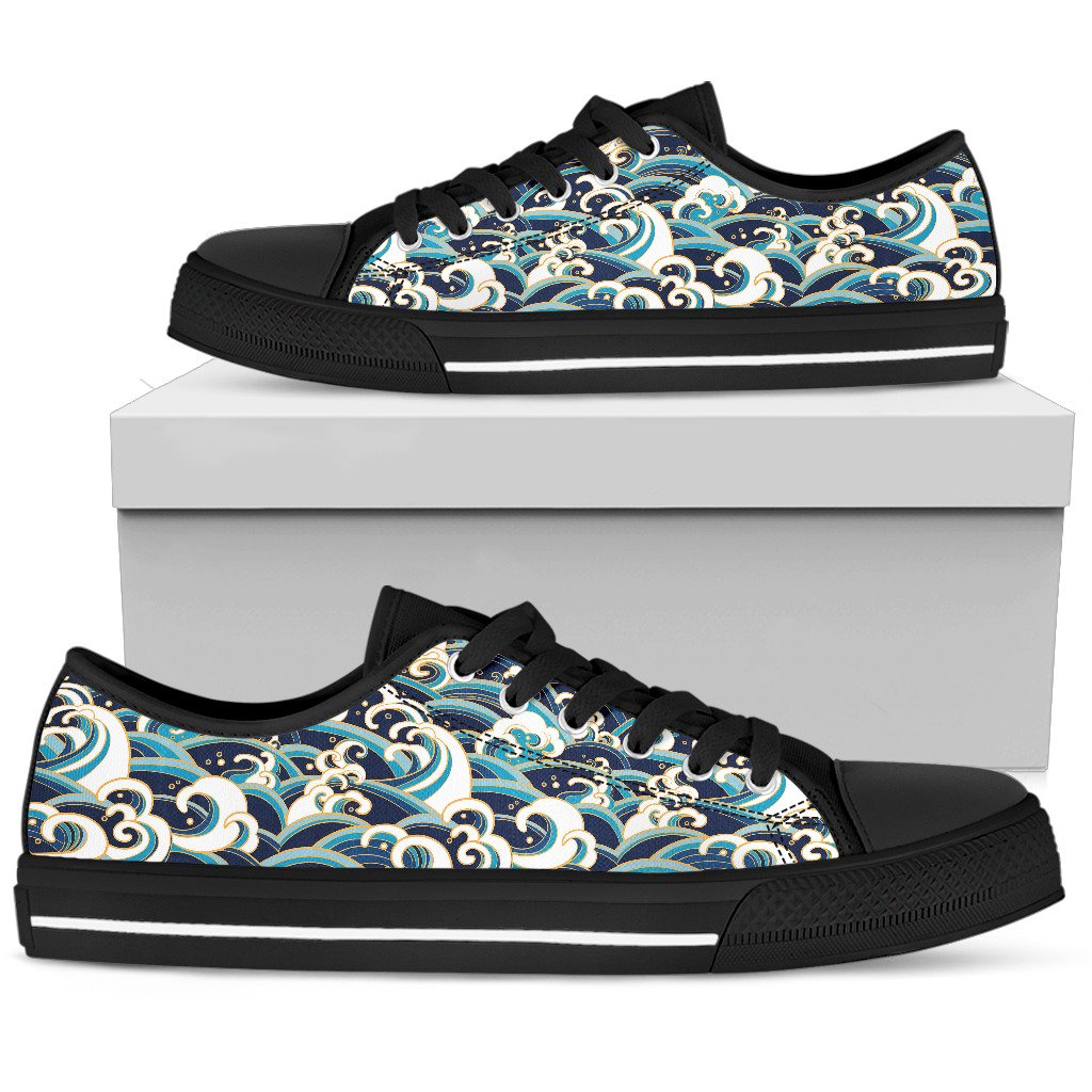 Surf Wave Pattern Men Low Top Shoes
