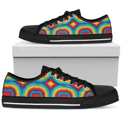 Tie Dye Heart shape Men Low Top Shoes