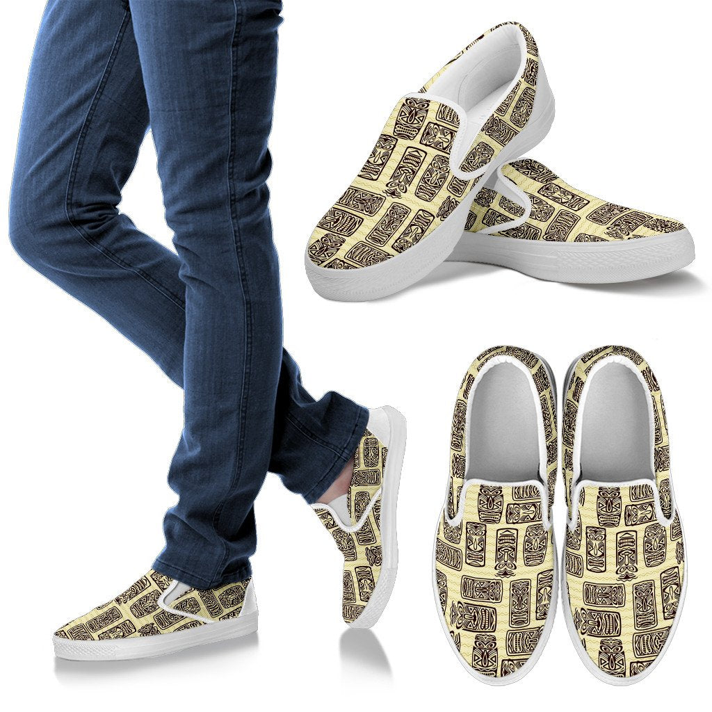 Tiki Brown Mask Print Men Slip On Shoes