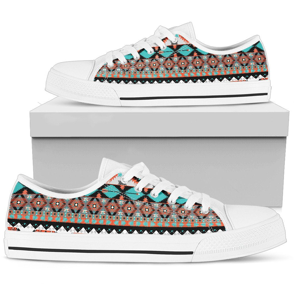 Tribal Aztec Indians pattern Men Low Top Shoes