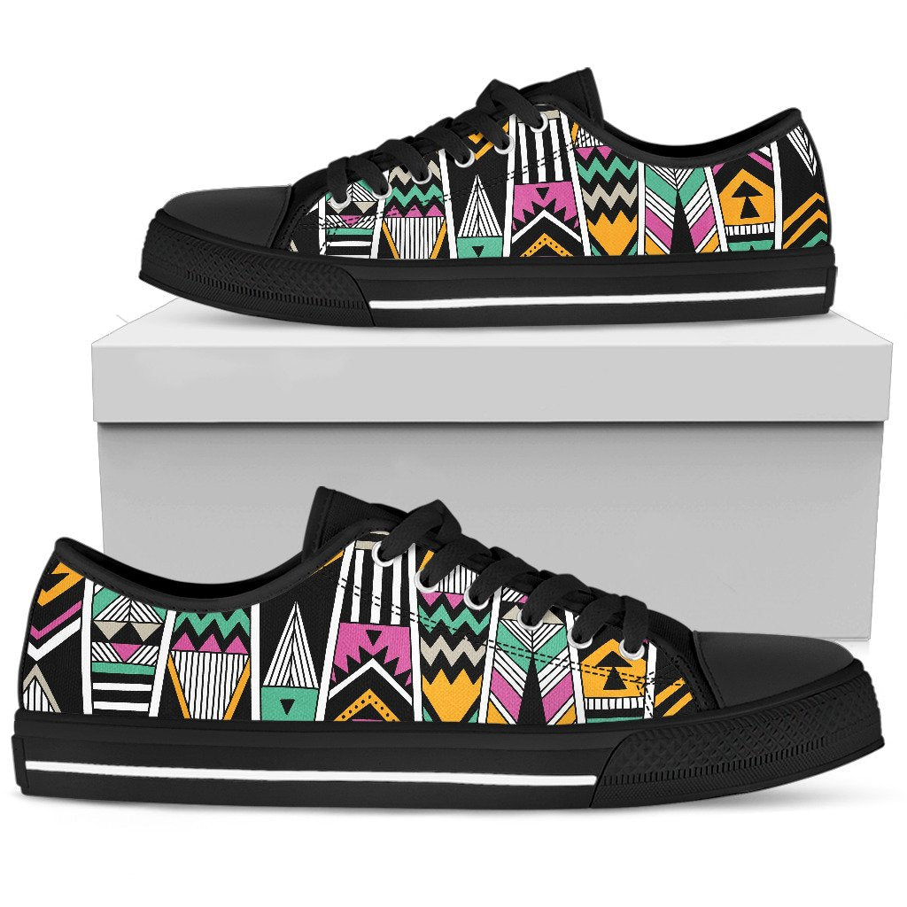 Tribal Aztec Triangle Men Low Top Shoes