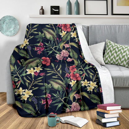 Tropical Flower Pattern Fleece Blanket
