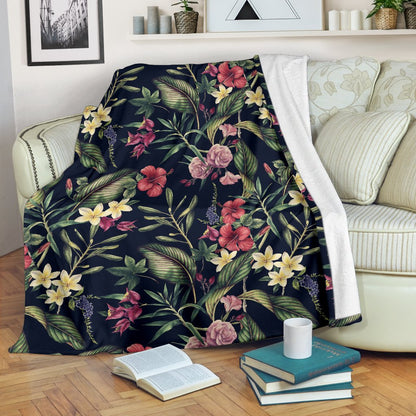 Tropical Flower Pattern Fleece Blanket