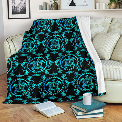 Turquoise Tribal Sea Turtle Hawaiian Fleece Blanket