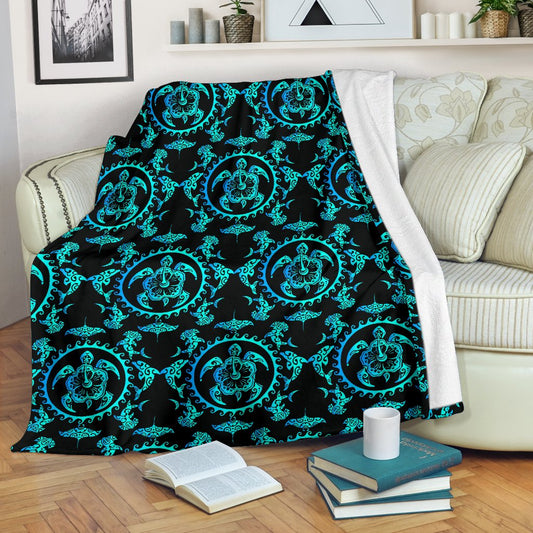 Turquoise Tribal Sea Turtle Hawaiian Fleece Blanket
